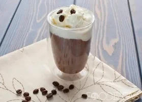 koffe_glyasse_s_romom.webp koffe_glyasse_s_romom.webp