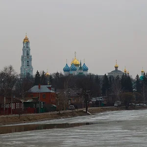 На подъезде к лавре