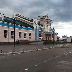 После дождя,  пасмурно еще как то...