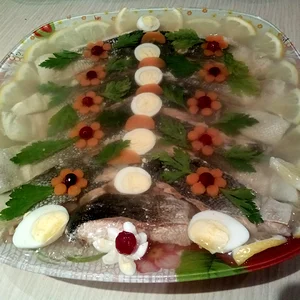 ,,Какая гадость,эта ваша заливная рыба,,