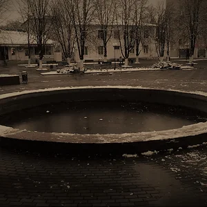 "И соната слышна едва-едва..."