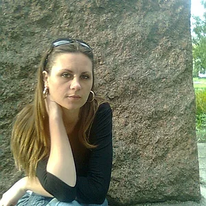 k6vovMqT178.jpg