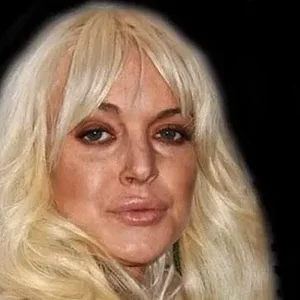 01_Apr_2012_19_46_18_video-lindsay-lohan.jpg